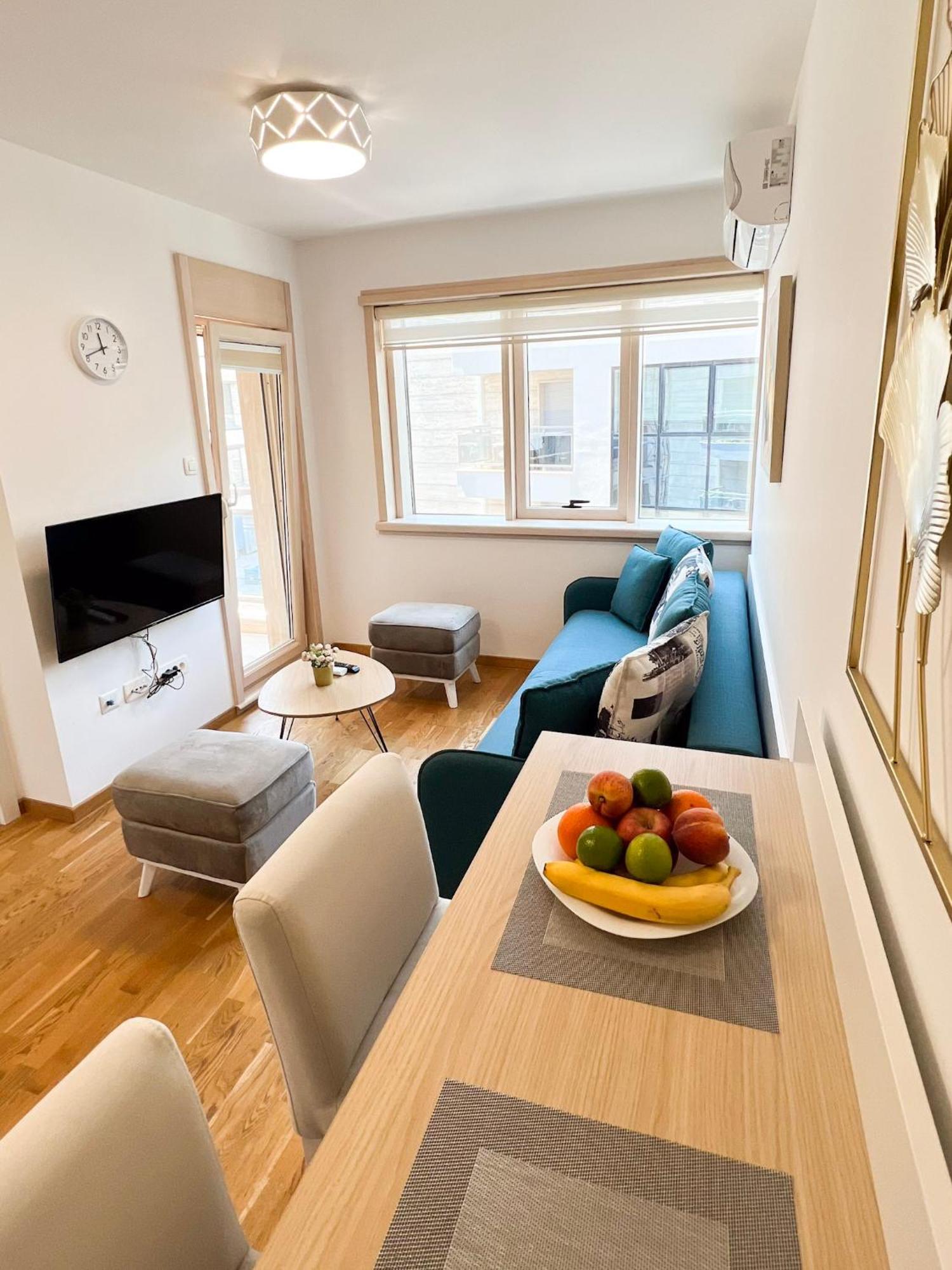 Four Views By The Sea Apartment *